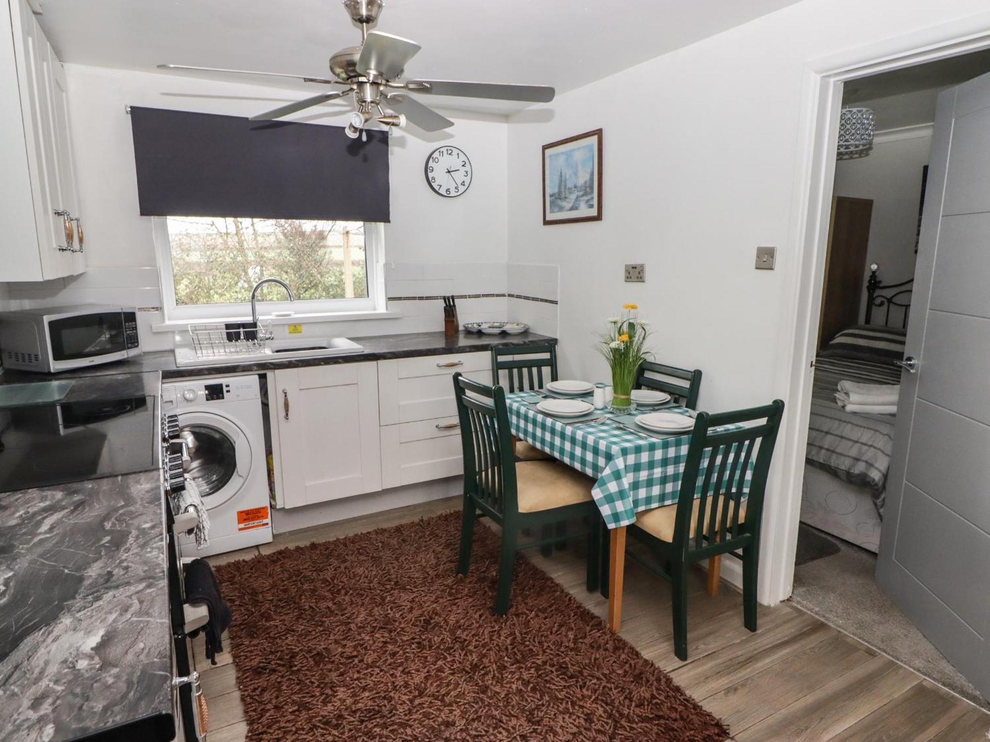 13 Gower Holiday Village Swansea Zewnętrze zdjęcie