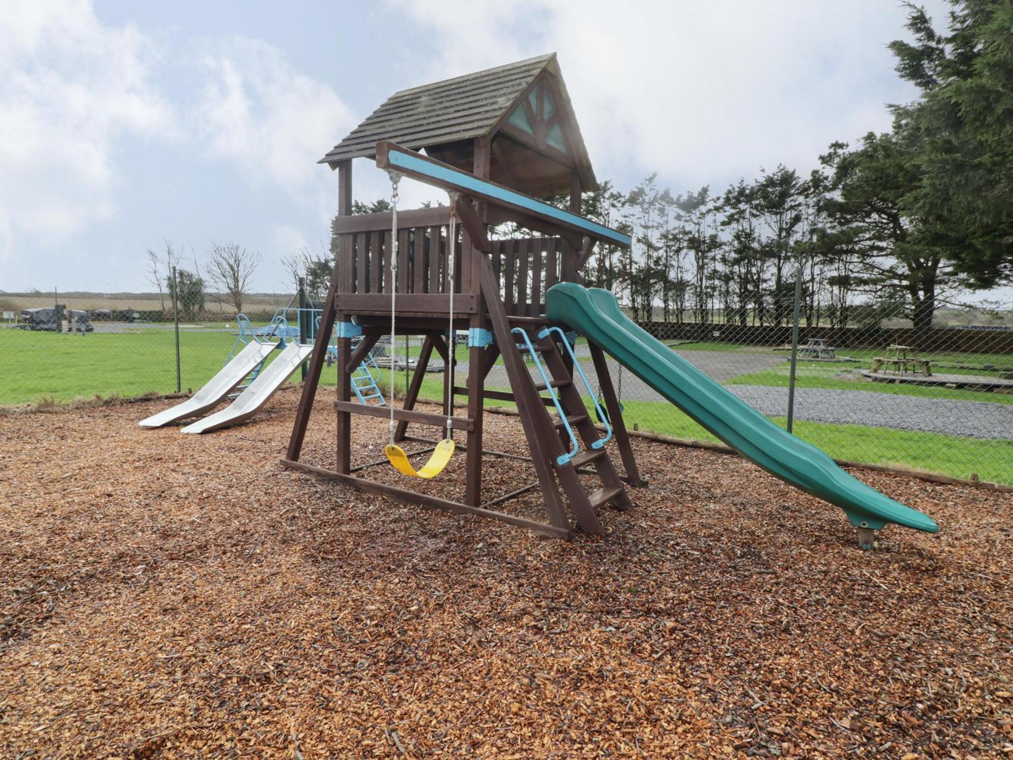 13 Gower Holiday Village Swansea Zewnętrze zdjęcie