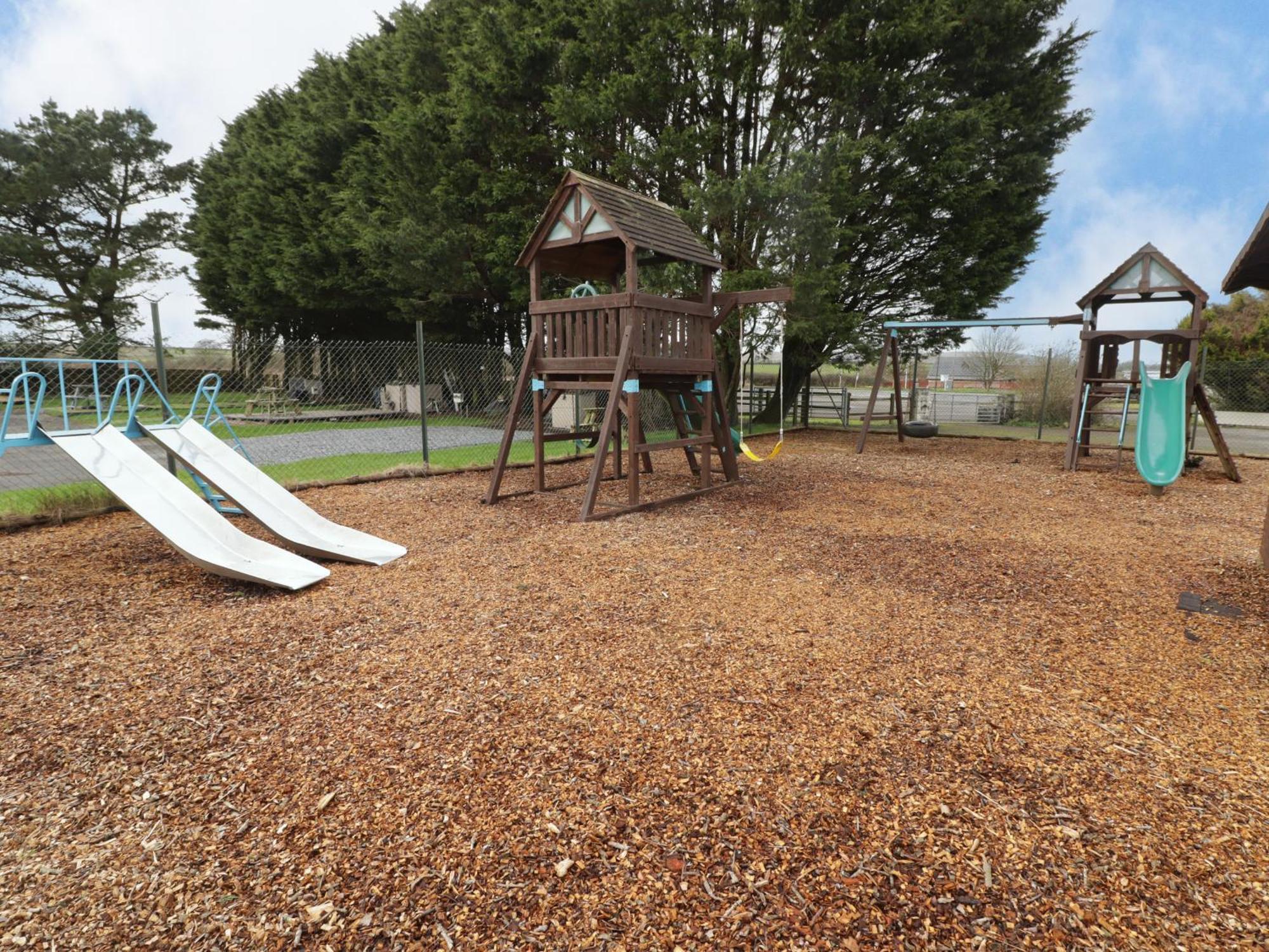 13 Gower Holiday Village Swansea Zewnętrze zdjęcie